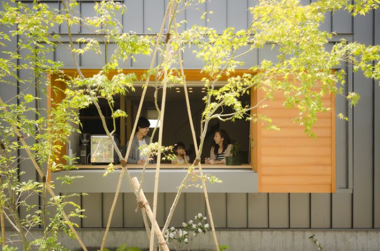 三角屋根の珈琲ラボ