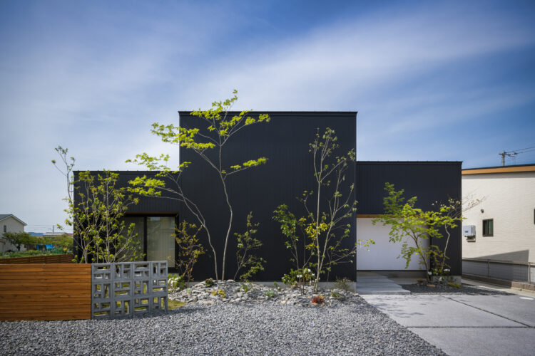 平屋に耐震性は重要？地震に強い特徴やより強固な家にする方法