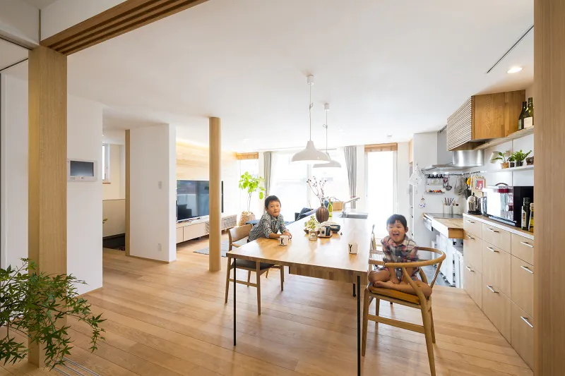 家事も育児もスムーズに、家族とつながる動線設計の間取り