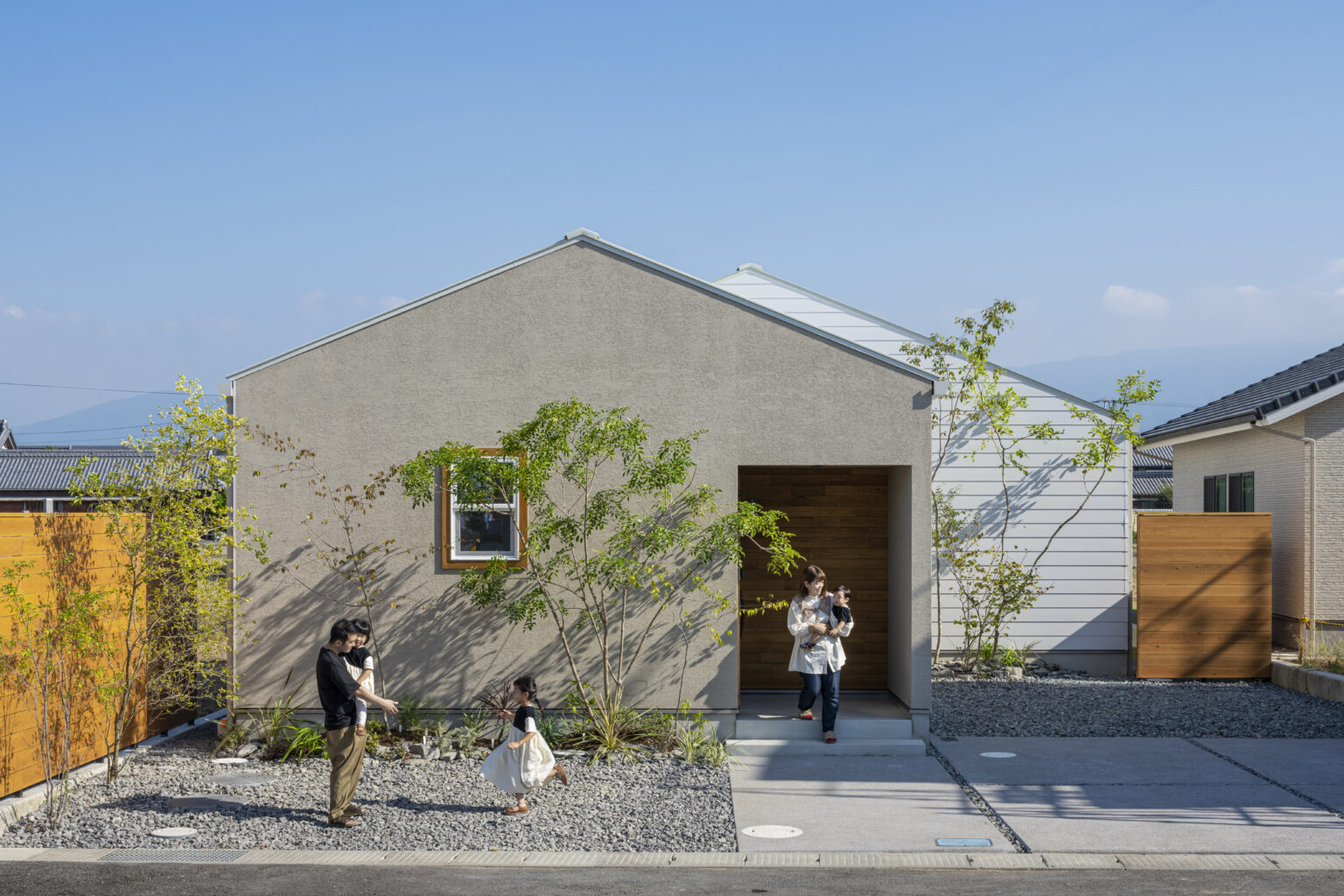 ナチュラルな外観が魅力の家デザイン決めのポイントや注意点とは | 注文住宅ならコラボハウス - 愛媛・香川・徳島・高知・岡山・大阪・秋田