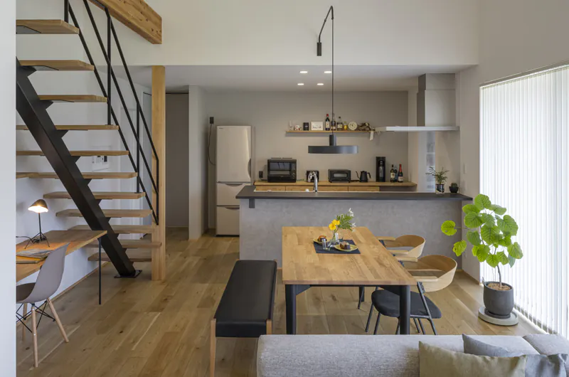 平屋の吹き抜けとは?メリット・デメリットや外観がおしゃれな施工実例を紹介