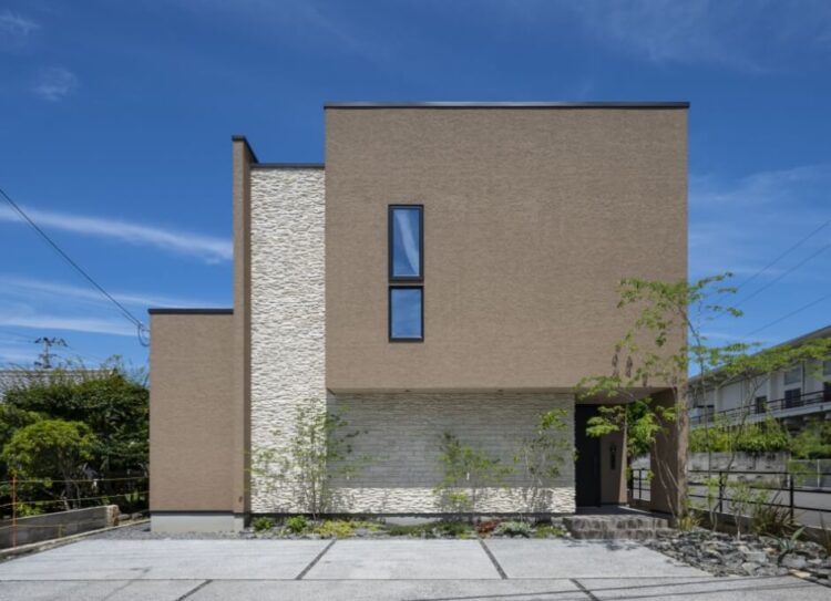 住宅ローン控除の適用条件は？2025年の変更点や手続きの流れ、必要書類を解説