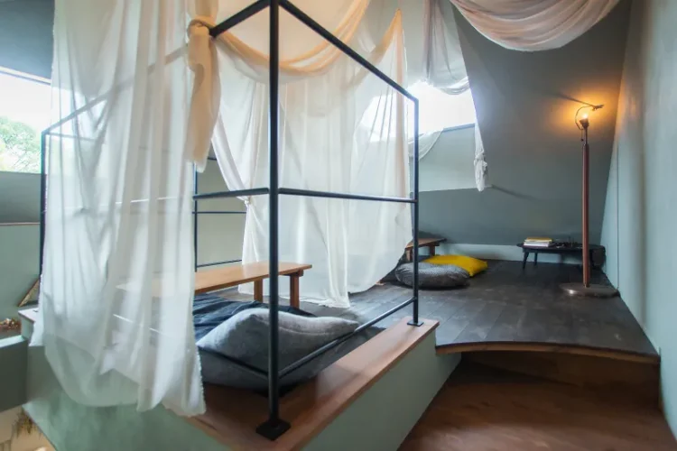 複数形態でも建物全体が自然に調和するカフェ+サロン